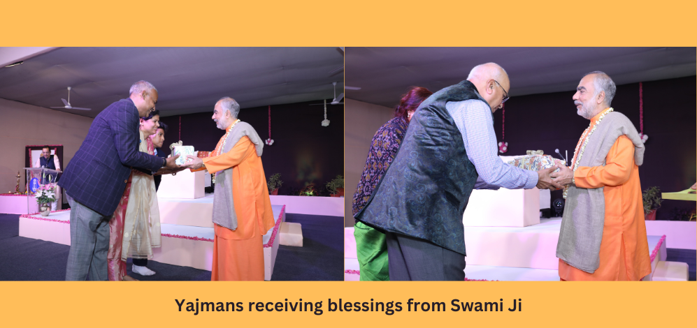 Yajmans receiving blessings from Swami Ji